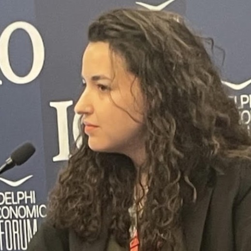 Nelli Zakar